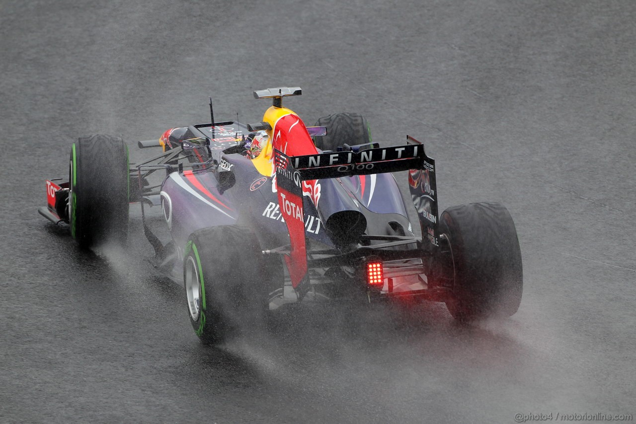 GP BRASILE, 22.11.2013- Prove Libere 1, Sebastian Vettel (GER) Red Bull Racing RB9 