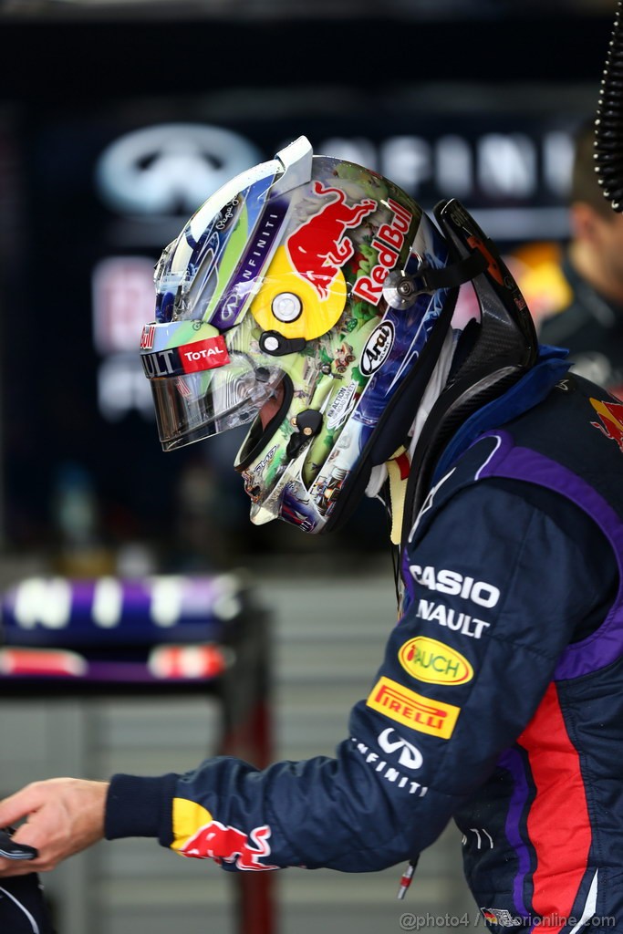 GP BRASILE, 22.11.2013- Prove Libere 1, Sebastian Vettel (GER) Red Bull Racing RB9 