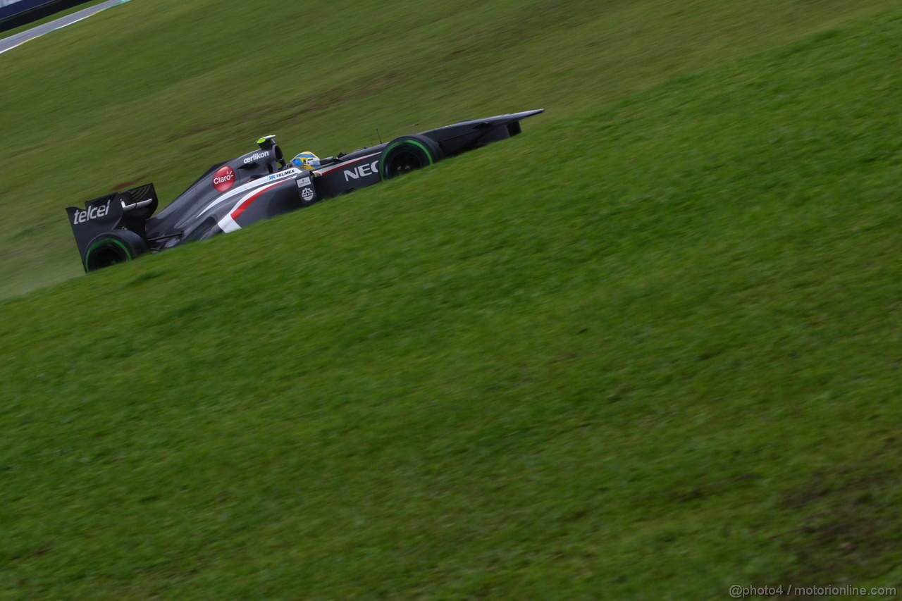 GP BRASILE, 22.11.2013- Prove Libere 1, Esteban Gutierrez (MEX), Sauber F1 Team C32 