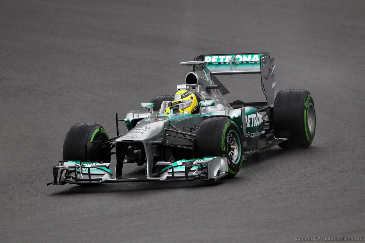 GP BRASILE, 22.11.2013- Prove Libere 1, Nico Rosberg (GER) Mercedes AMG F1 W04 