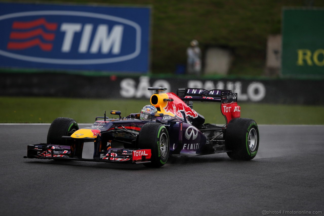 GP BRASILE, 22.11.2013- Prove Libere 1, Sebastian Vettel (GER) Red Bull Racing RB9 