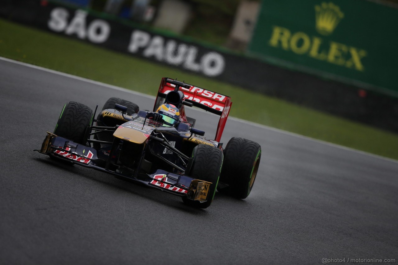 GP BRASILE, 22.11.2013- Prove Libere 1, Daniil Kvyat (RUS) Test Driver, Scuderia Toro Rosso STR8