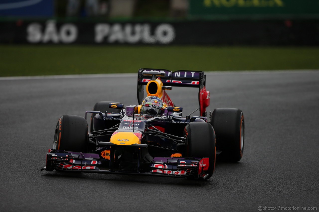 GP BRASILE, 22.11.2013- Prove Libere 1, Sebastian Vettel (GER) Red Bull Racing RB9 