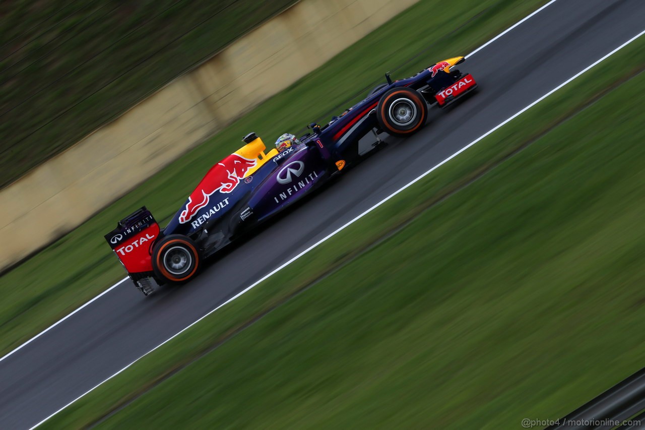 GP BRASILE, 22.11.2013- Prove Libere 1, Sebastian Vettel (GER) Red Bull Racing RB9