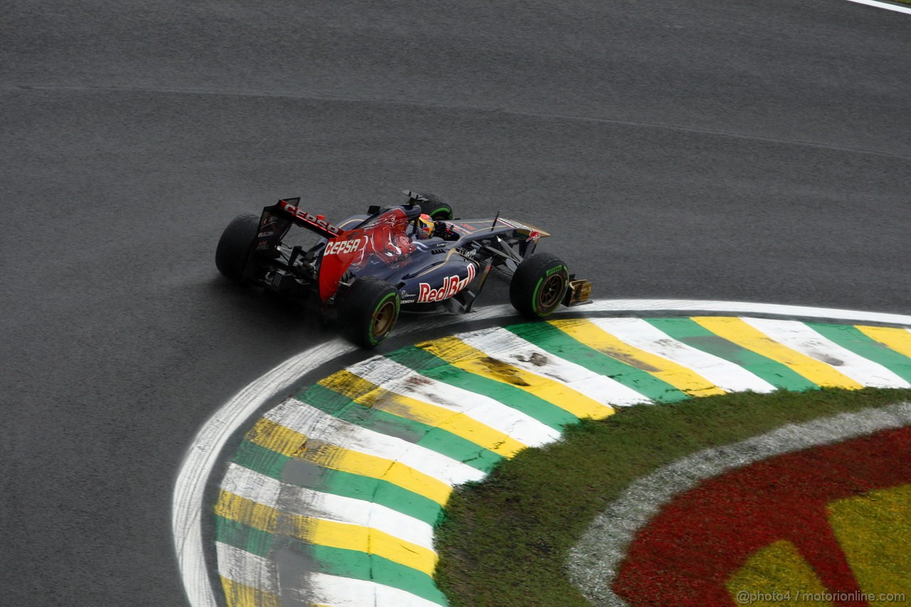GP BRASILE, 22.11.2013- Prove Libere 1, Jean-Eric Vergne (FRA) Scuderia Toro Rosso STR8 