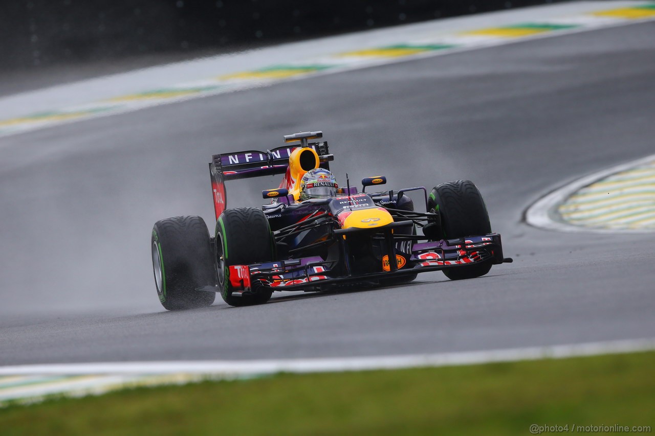GP BRASILE, 22.11.2013- Prove Libere 1, Sebastian Vettel (GER) Red Bull Racing RB9 
