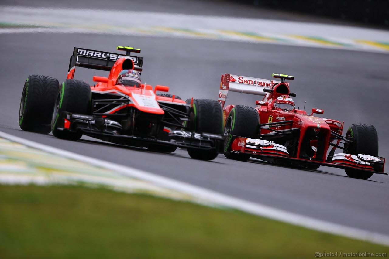 GP BRASILE, 22.11.2013- Prove Libere 1, Rodolfo Gonzalez (VEN) Test Driver Marussia F1 Team MR02 e Felipe Massa (BRA) Ferrari F138 