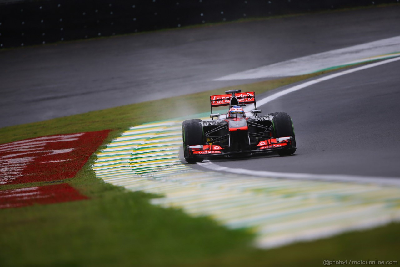 GP BRASILE, 22.11.2013- Prove Libere 1, Jenson Button (GBR) McLaren Mercedes MP4-28 