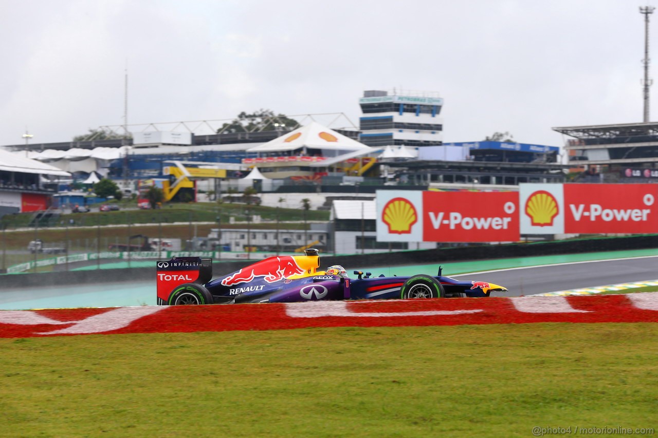 GP BRASILE, 22.11.2013- Prove Libere 1, Sebastian Vettel (GER) Red Bull Racing RB9 