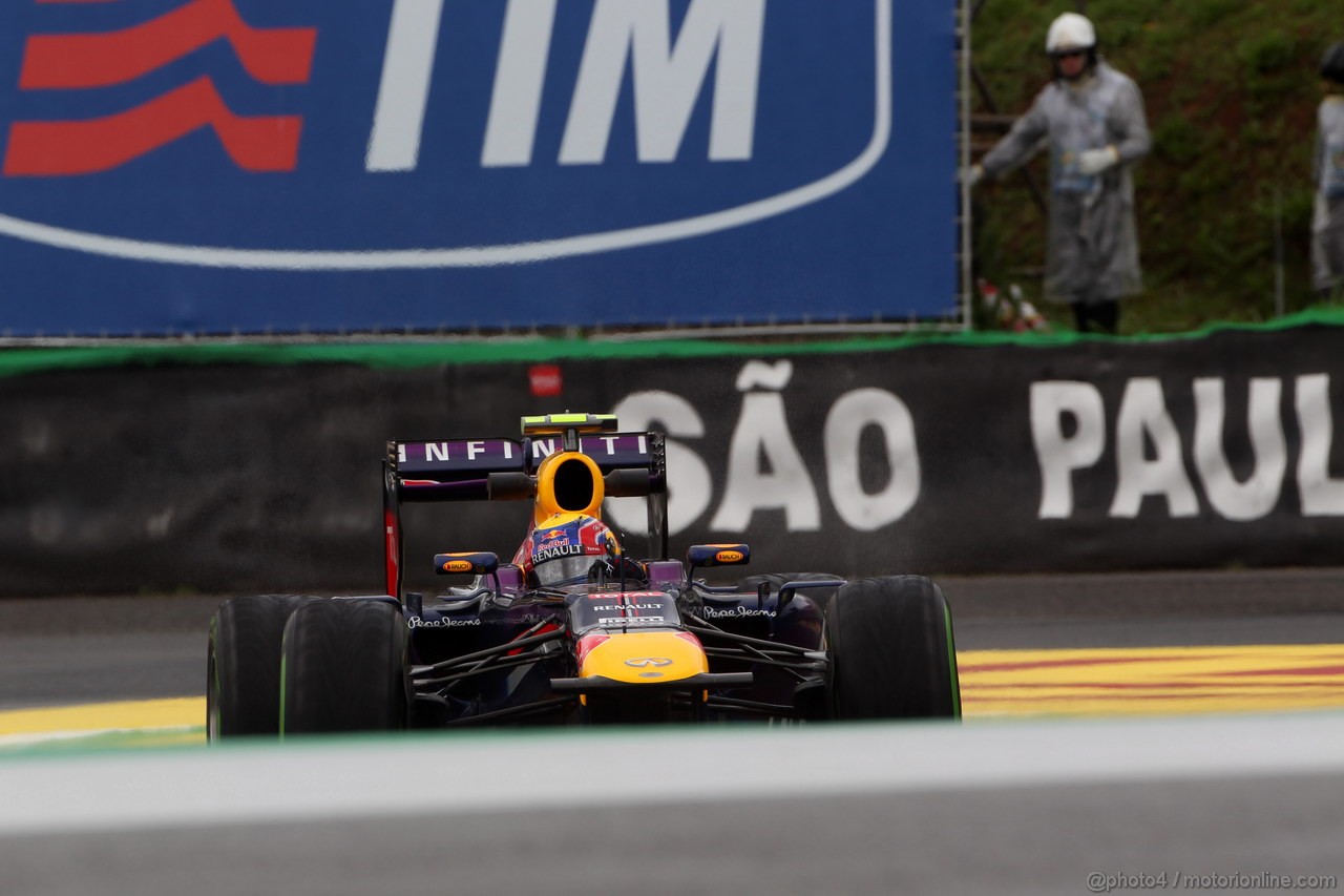 GP BRASILE, 22.11.2013- Prove Libere 1, Mark Webber (AUS) Red Bull Racing RB9 