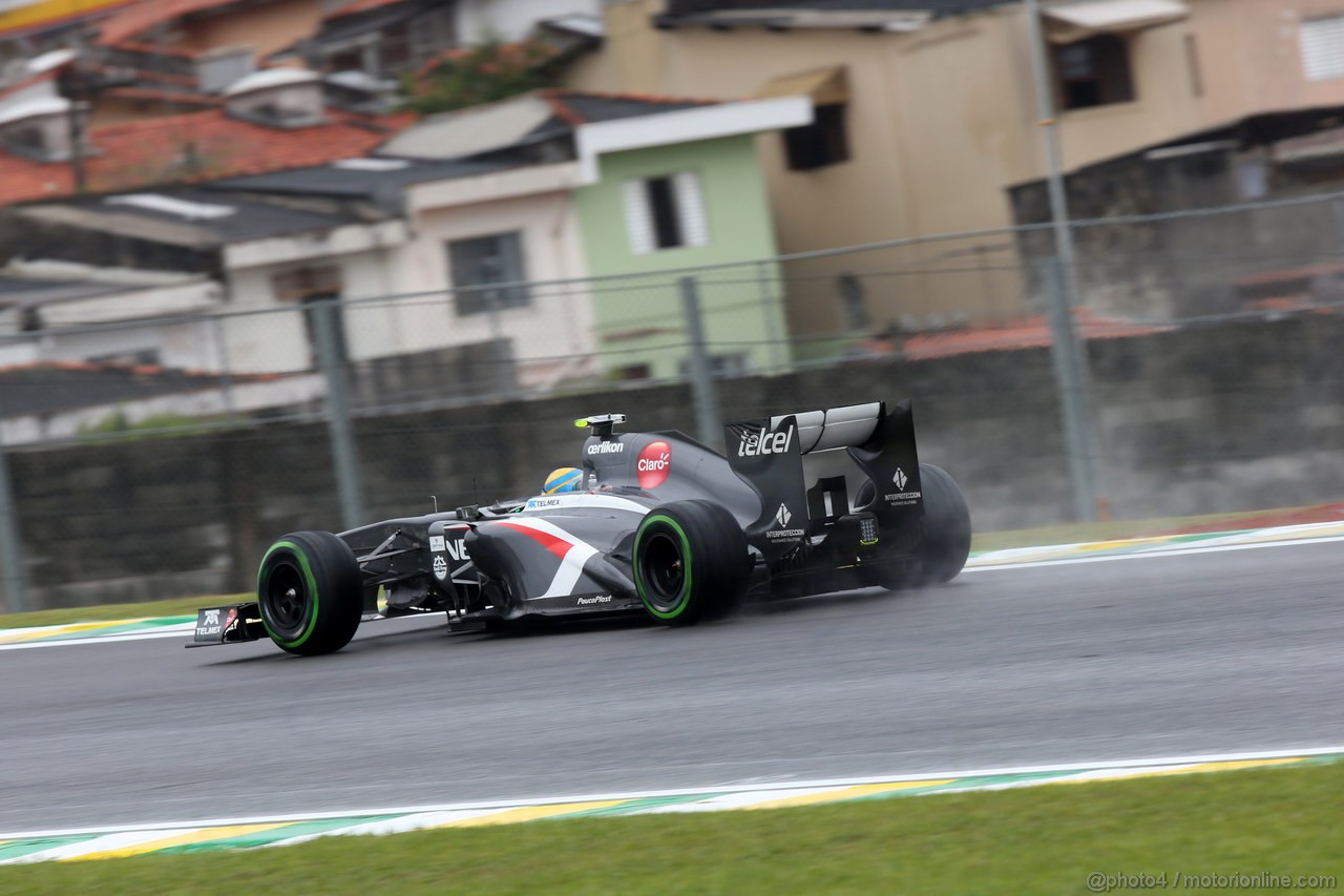 GP BRASILE, 22.11.2013- Prove Libere 1, Esteban Gutierrez (MEX), Sauber F1 Team C32 