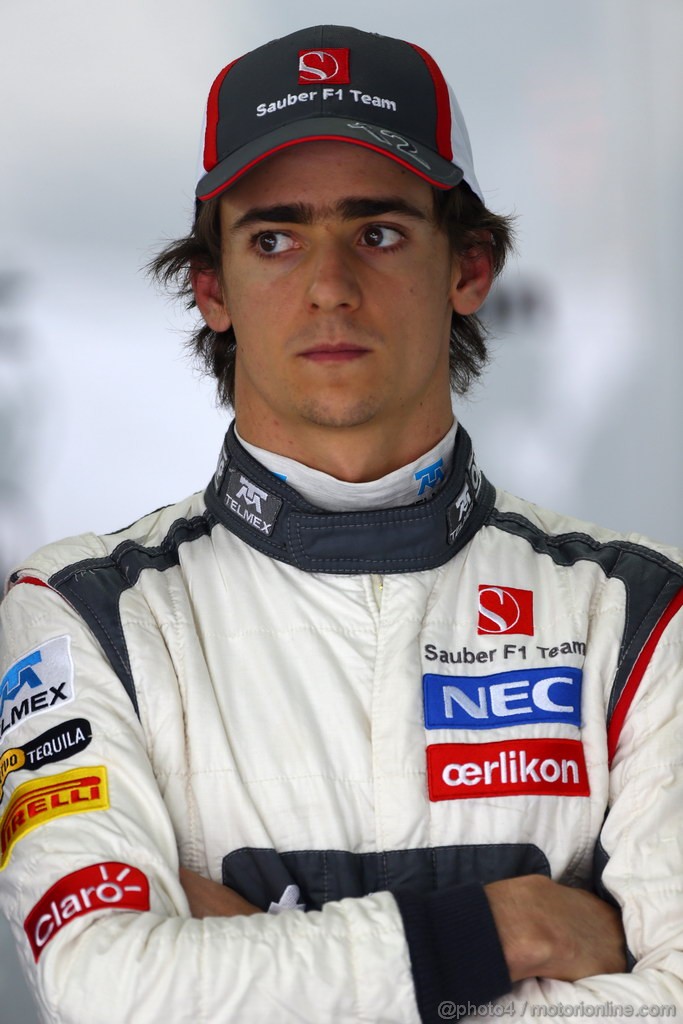 GP BRASILE, 22.11.2013- Prove Libere 2, Esteban Gutierrez (MEX), Sauber F1 Team C32 