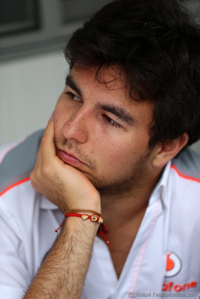 GP BRASILE, 22.11.2013- Prove Libere 2, Sergio Perez (MEX) McLaren MP4-28 