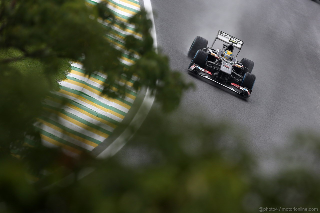 GP BRASILE, 22.11.2013- Prove Libere 2, Esteban Gutierrez (MEX), Sauber F1 Team C32 