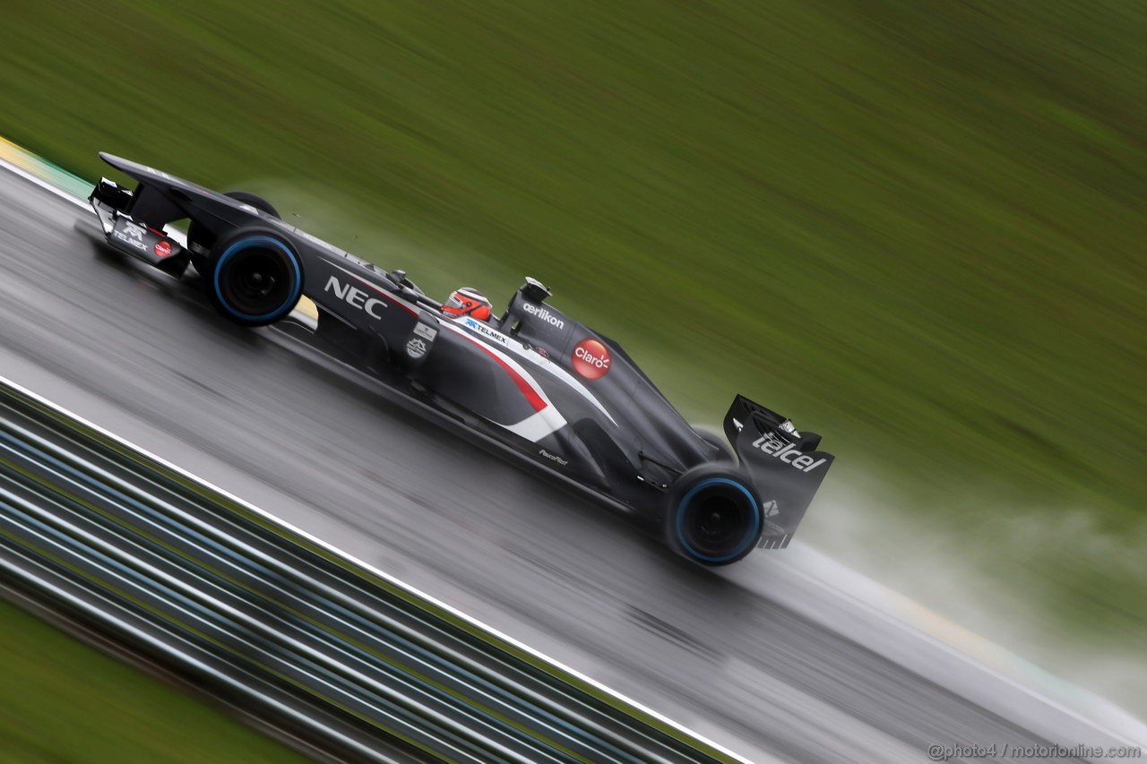 GP BRASILE, 22.11.2013- Prove Libere 2, Nico Hulkenberg (GER) Sauber F1 Team C32 