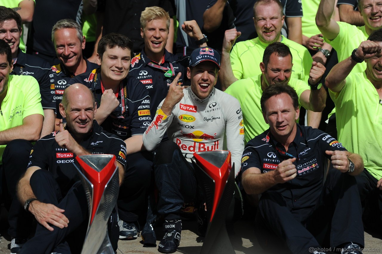 GP CANADA, 09.06.2013- Victory Festeggiamenti, Sebastian Vettel (GER) Red Bull Racing RB9