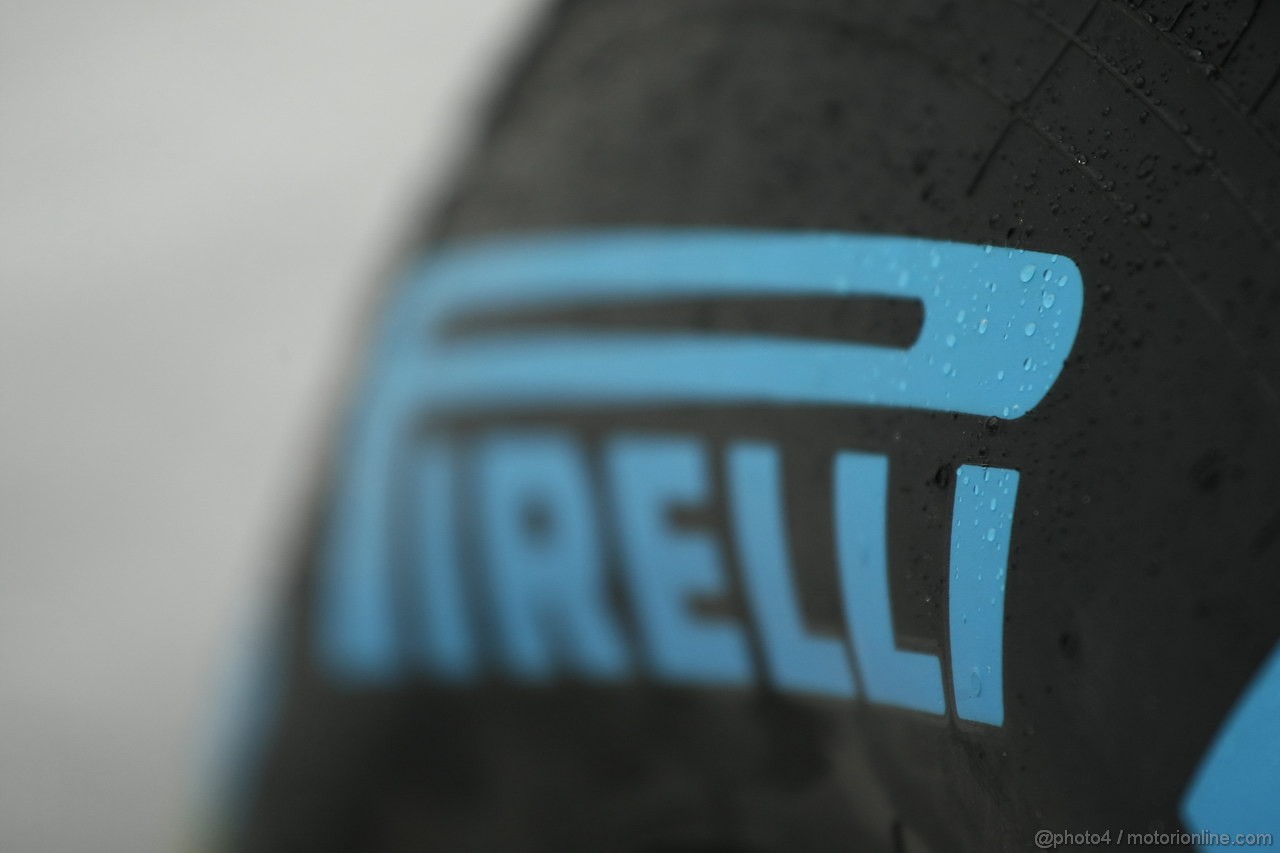 GP CANADA, 06.06.06 2013- Rain over Pirelli Tyre