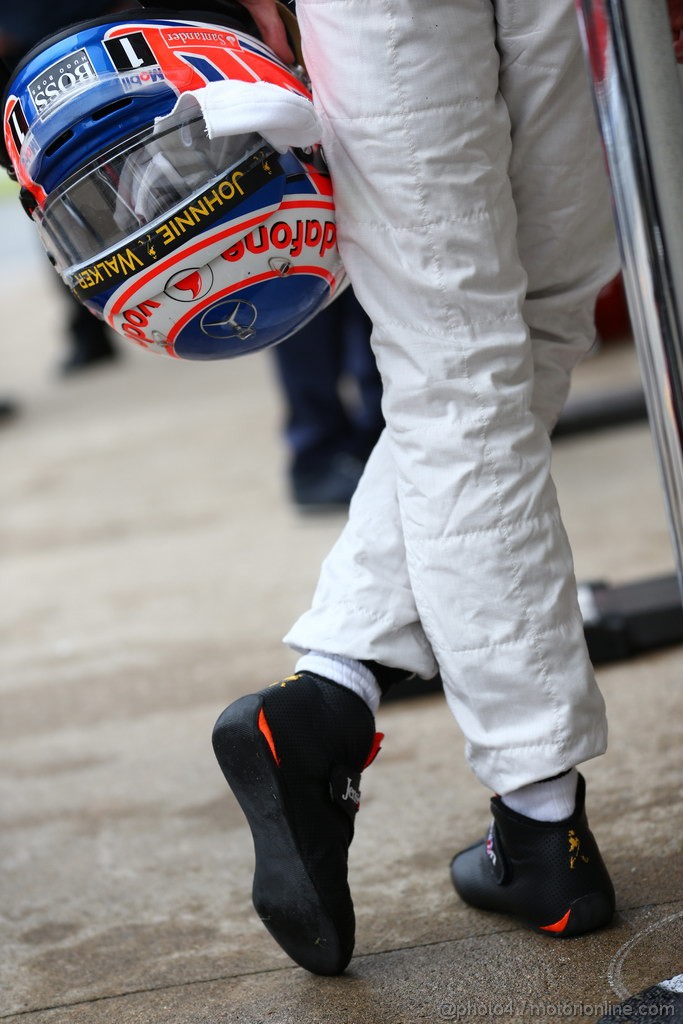GP CANADA, 08.06.2013- Qualifiche, Jenson Button (GBR) McLaren Mercedes MP4-28: detail of shoes