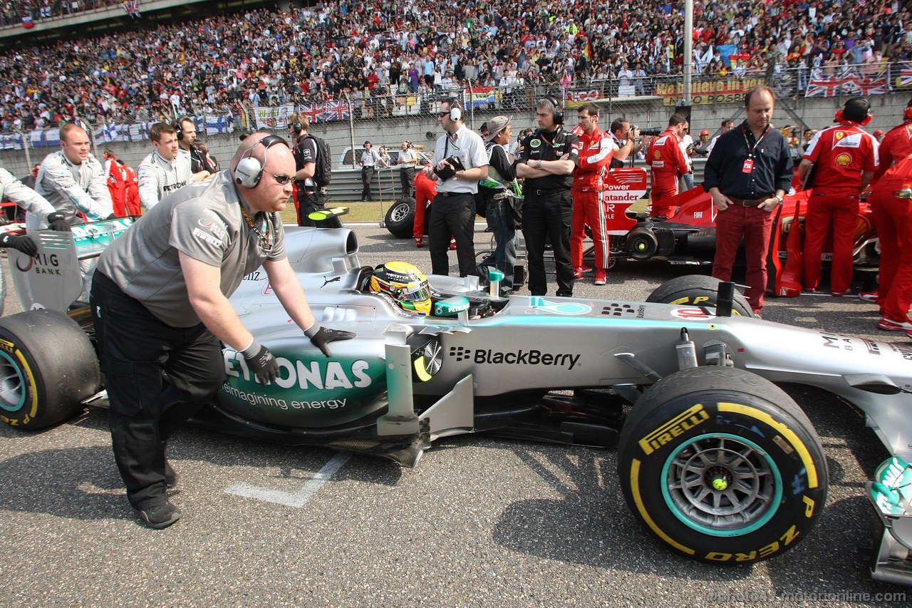 GP CINA, 14.04.2013- Gara, Lewis Hamilton (GBR) Mercedes AMG F1 W04 