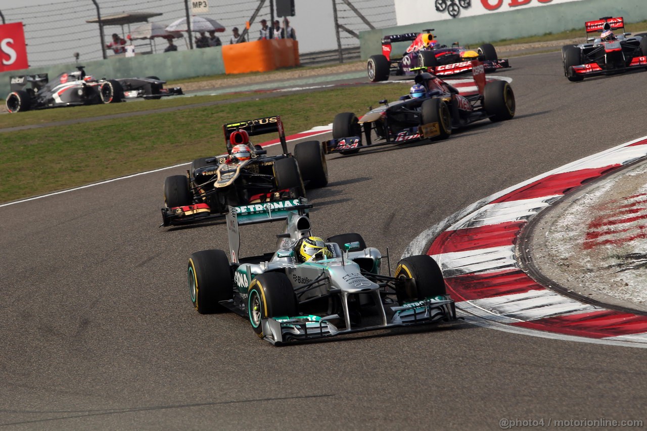 GP CINA, 14.04.2013- Gara, Nico Rosberg (GER) Mercedes AMG F1 W04 