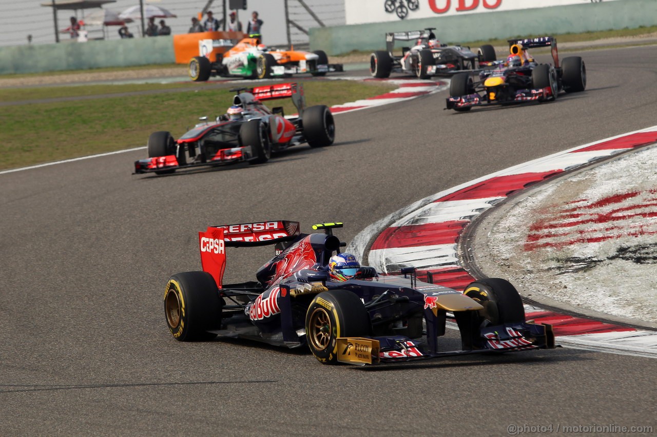 GP CINA, 14.04.2013- Gara, Daniel Ricciardo (AUS) Scuderia Toro Rosso STR8 