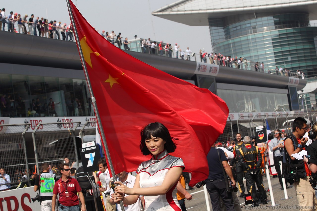 GP CINA, 14.04.2013- Gara, griglia Ragazza