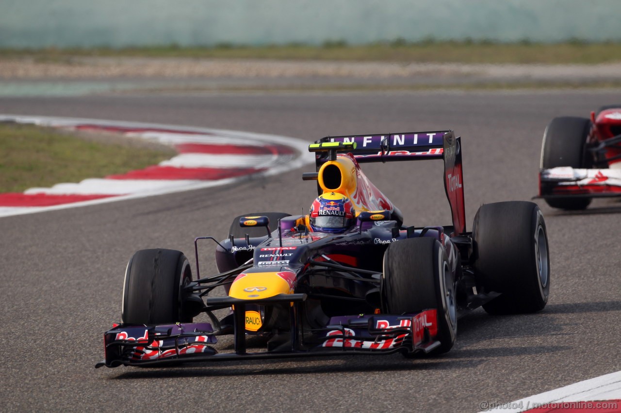 GP CINA, 14.04.2013- Gara, Mark Webber (AUS) Red Bull Racing RB9 