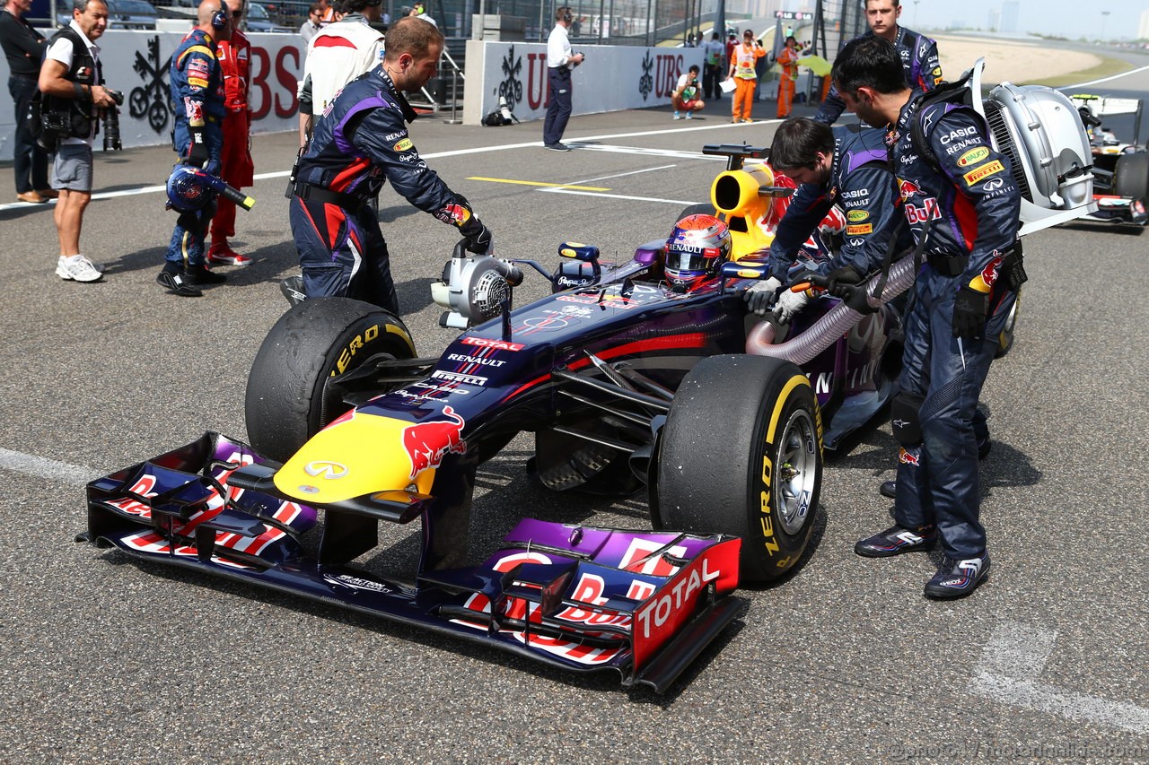 GP CINA, 14.04.2013- Gara, Sebastian Vettel (GER) Red Bull Racing RB9 