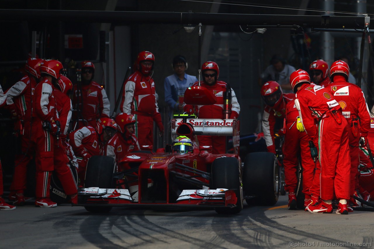 GP CINA, 14.04.2013- Gara, Pit stop, Felipe Massa (BRA) Ferrari F138 