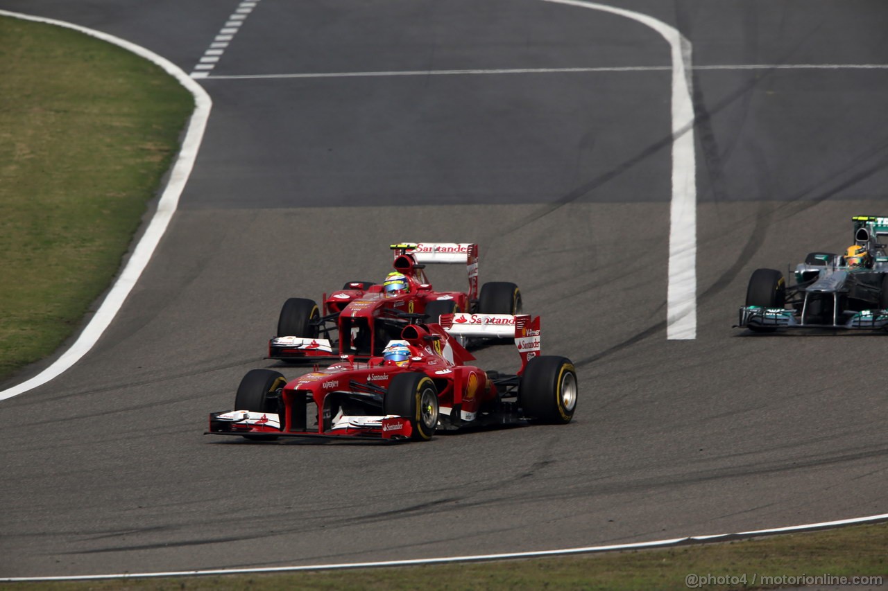 GP CINA, 14.04.2013- Gara, Fernando Alonso (ESP) Ferrari F138 e Felipe Massa (BRA) Ferrari F138 