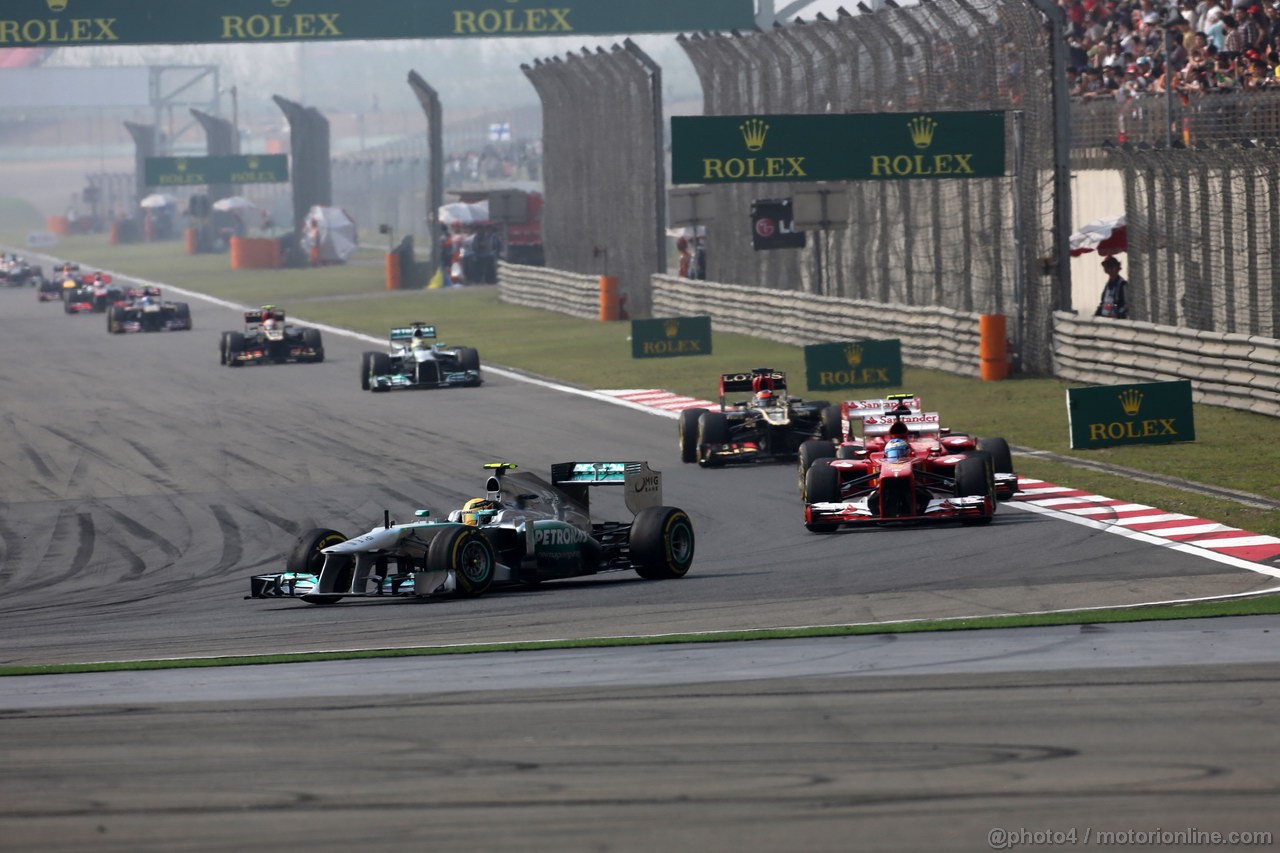 GP CINA, 14.04.2013- Gara, Lewis Hamilton (GBR) Mercedes AMG F1 W04 