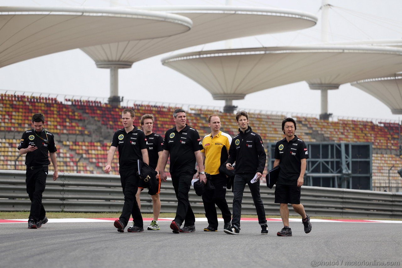 GP CINA, 11.04.2013- Romain Grosjean (FRA) Lotus F1 Team E21 