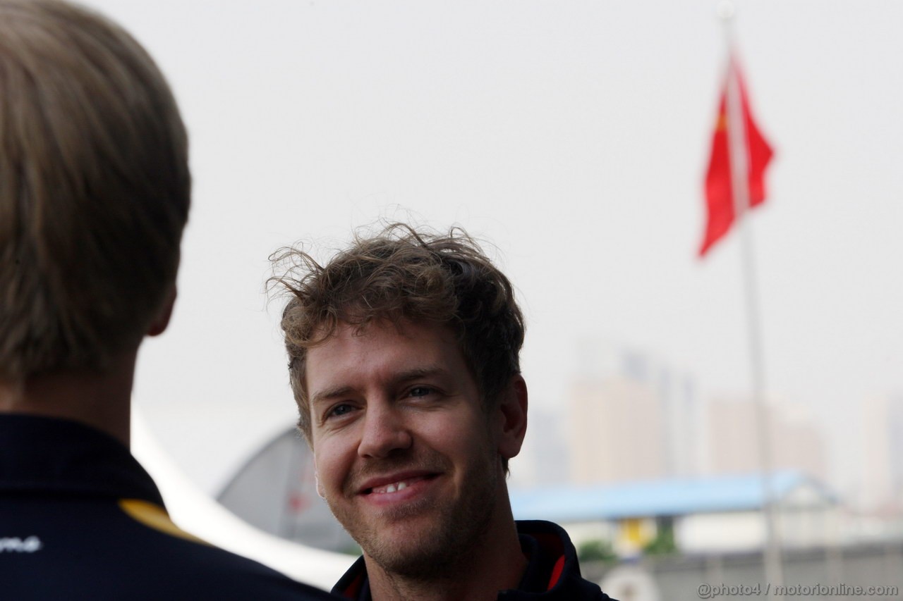 GP CINA, 11.04.2013- Sebastian Vettel (GER) Red Bull Racing RB9 