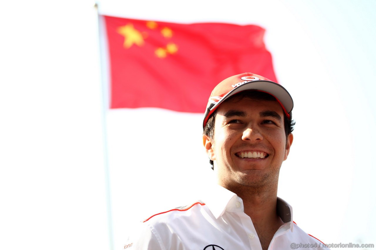 GP CINA, 11.04.2013- Sergio Perez (MEX) McLaren MP4-28 