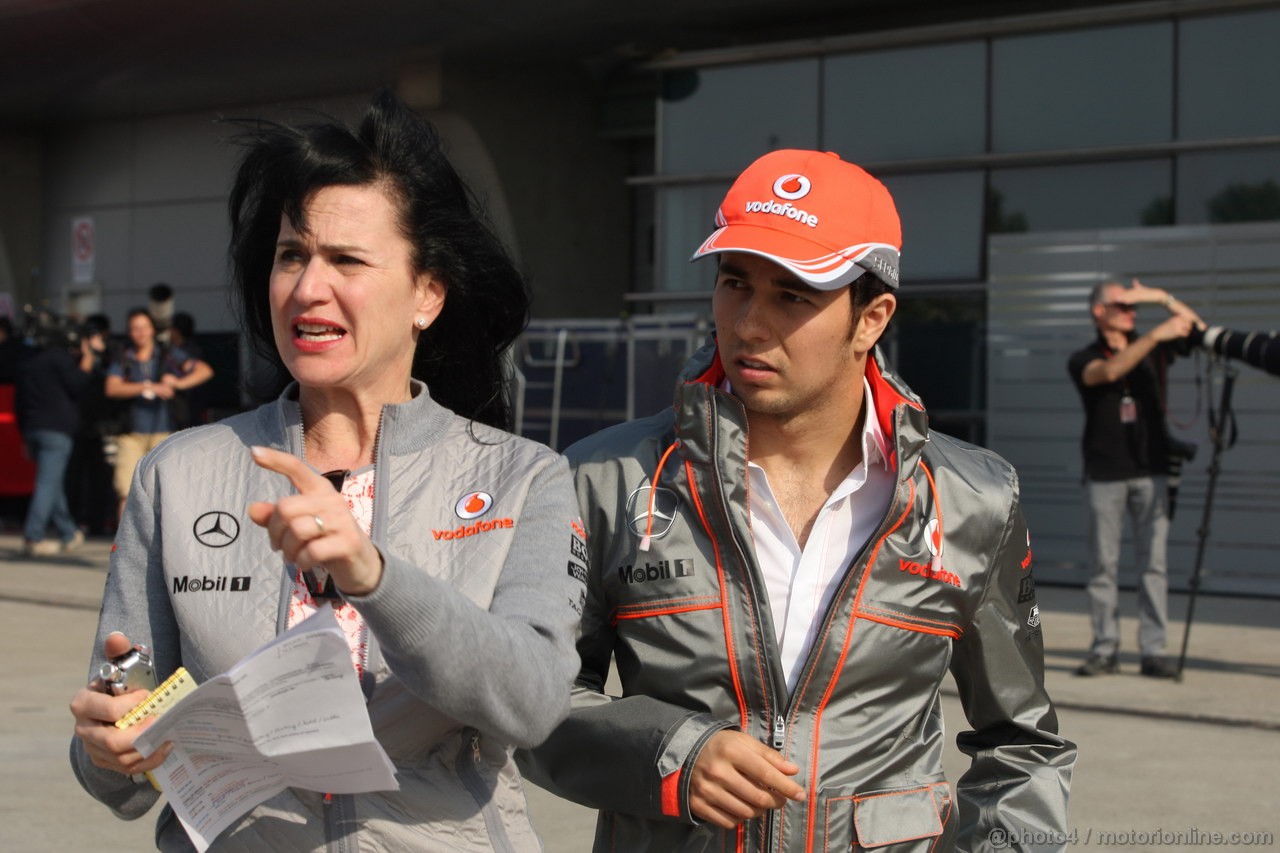 GP CINA, 11.04.2013- Sergio Perez (MEX) McLaren MP4-28 