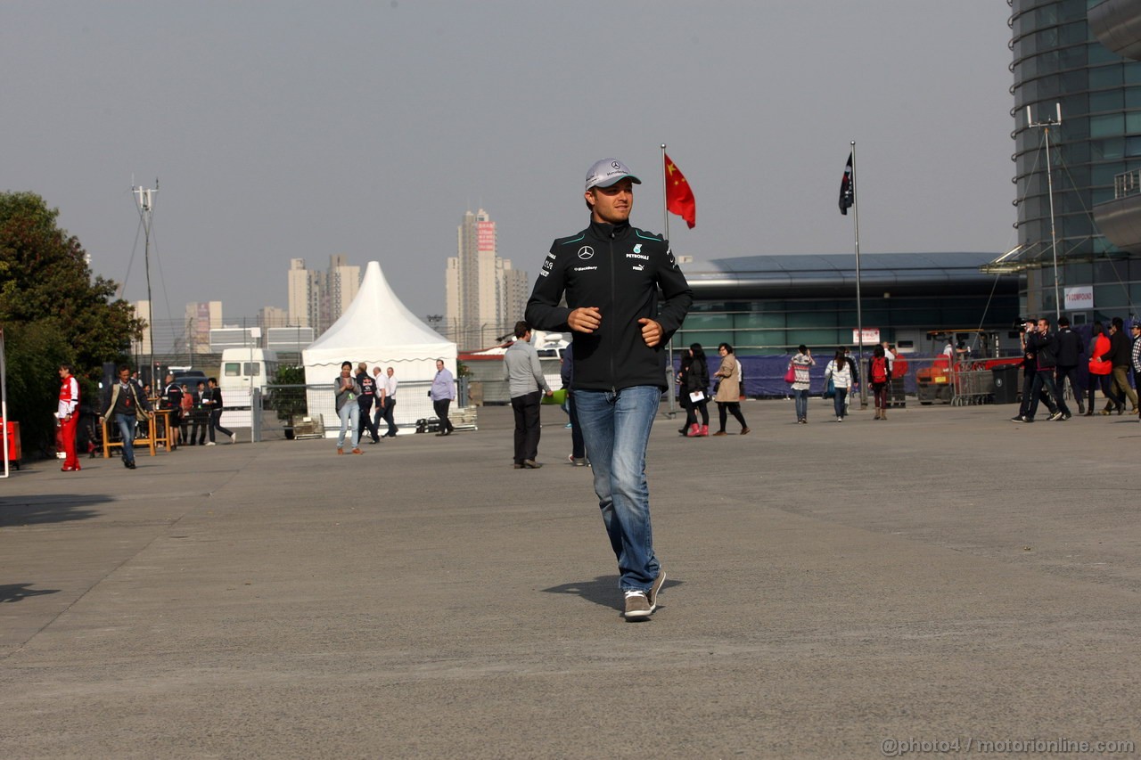 GP CINA, 11.04.2013- Nico Rosberg (GER) Mercedes AMG F1 W04 