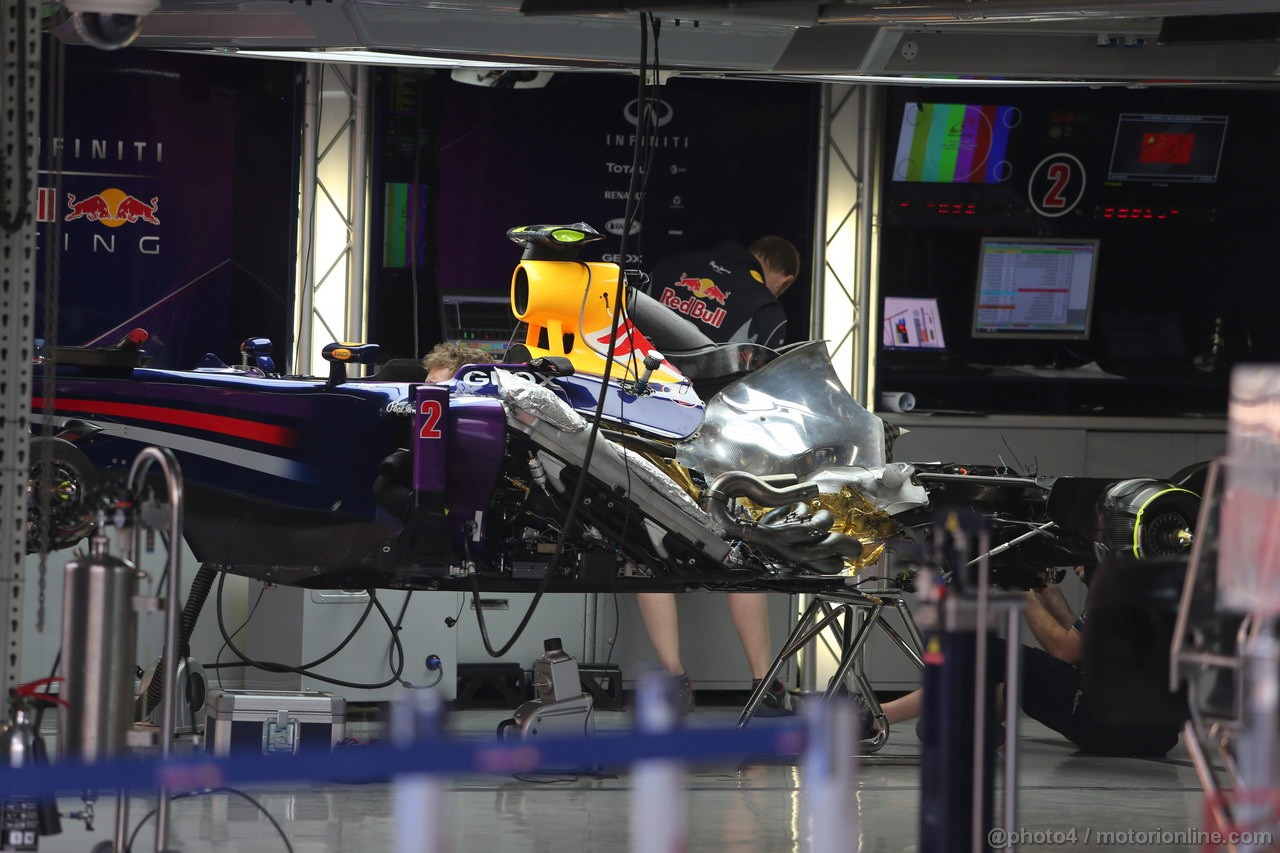 GP CINA, 11.04.2013- Mark Webber (AUS) Red Bull Racing RB9 