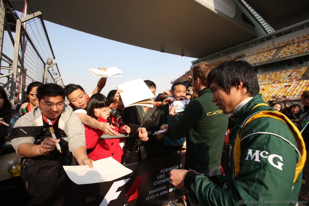 GP CINA, 11.04.2013- Ma Qing Hua (CHN) Caterham F1 Reserve Driver