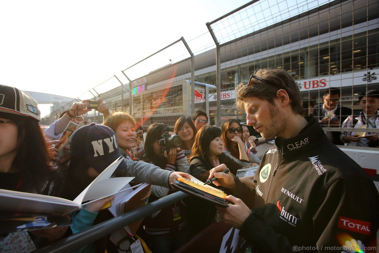 GP CINA, 11.04.2013- Romain Grosjean (FRA) Lotus F1 Team E21 