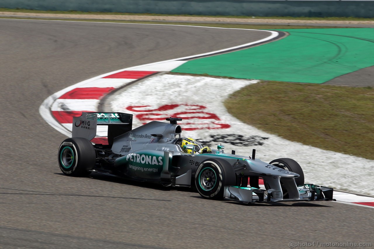 GP CINA, 13.04.2013- Prove Libere 3, Nico Rosberg (GER) Mercedes AMG F1 W04 