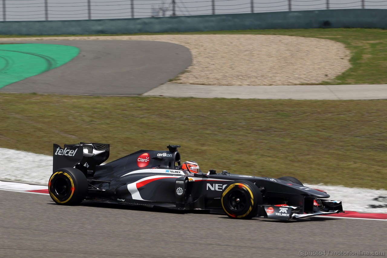GP CINA, 13.04.2013- Prove Libere 3, Nico Hulkenberg (GER) Sauber F1 Team C32 