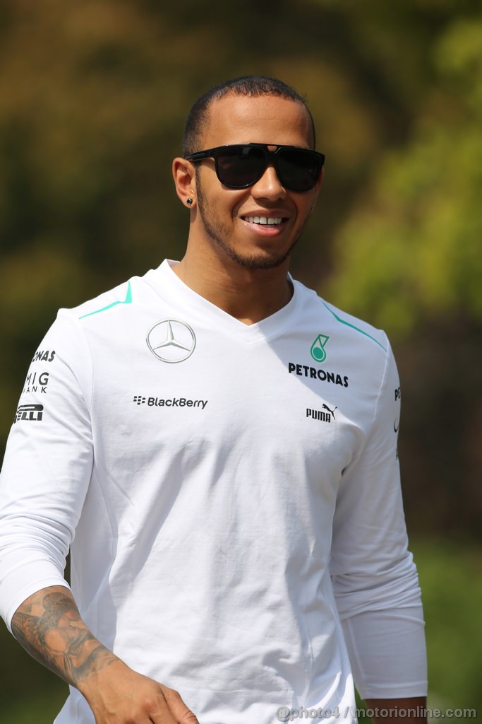 GP CINA, 13.04.2013- Lewis Hamilton (GBR) Mercedes AMG F1 W04 