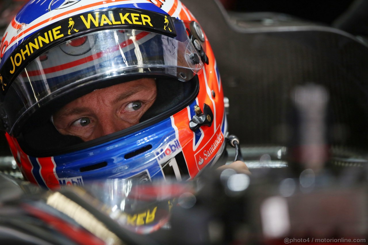 GP CINA, 13.04.2013- Prove Libere 3, Jenson Button (GBR) McLaren Mercedes MP4-28 