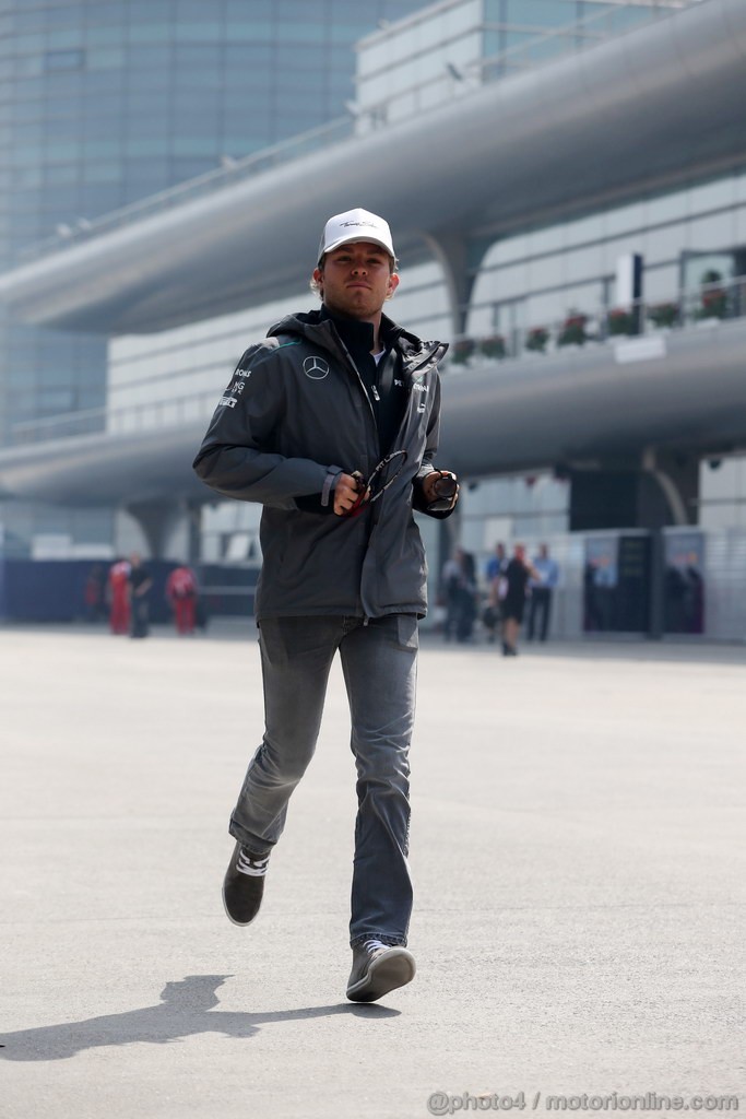 GP CINA, 13.04.2013- Nico Rosberg (GER) Mercedes AMG F1 W04 