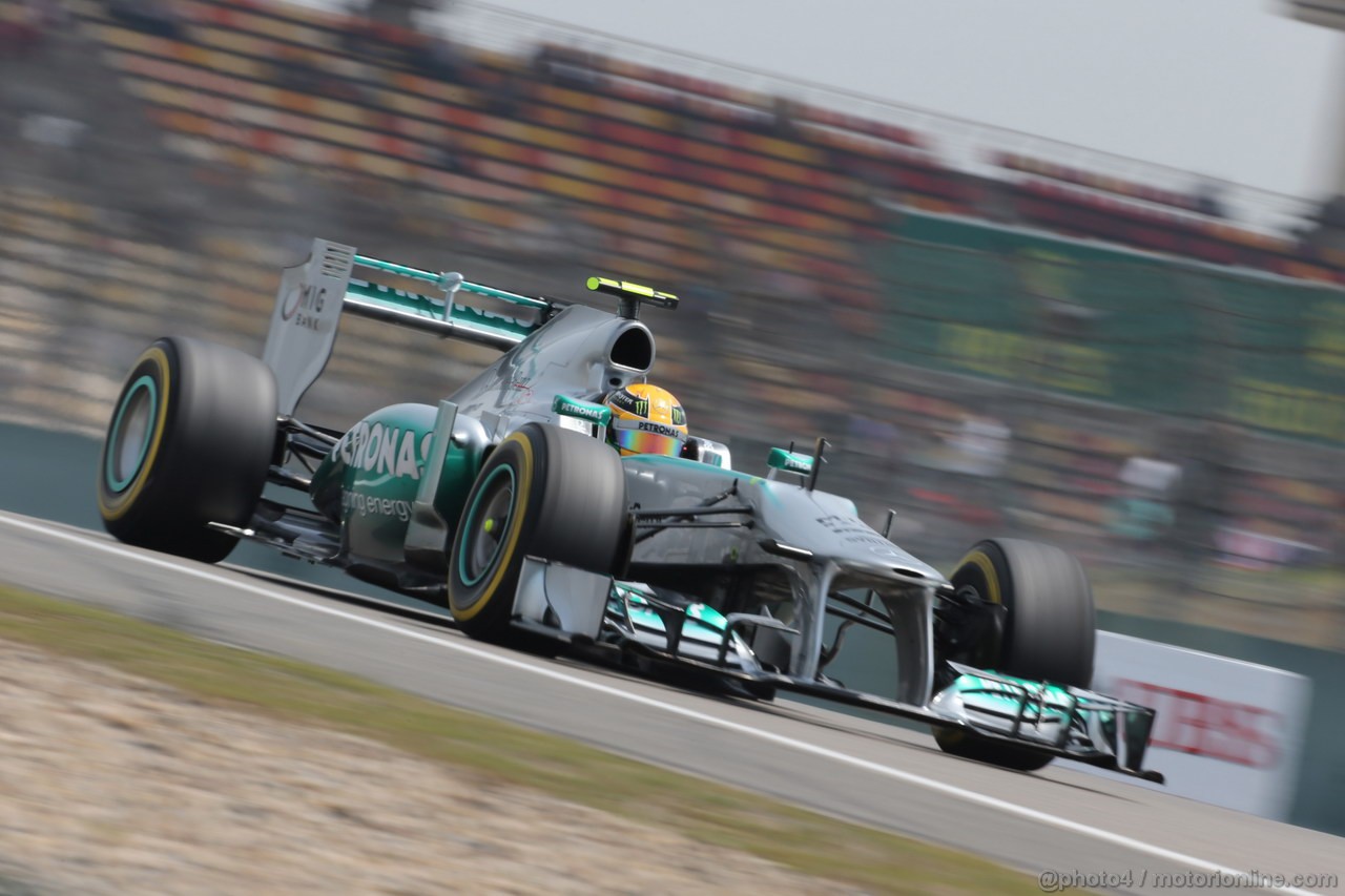 GP CINA, 13.04.2013- Prove Libere 3, Lewis Hamilton (GBR) Mercedes AMG F1 W04 