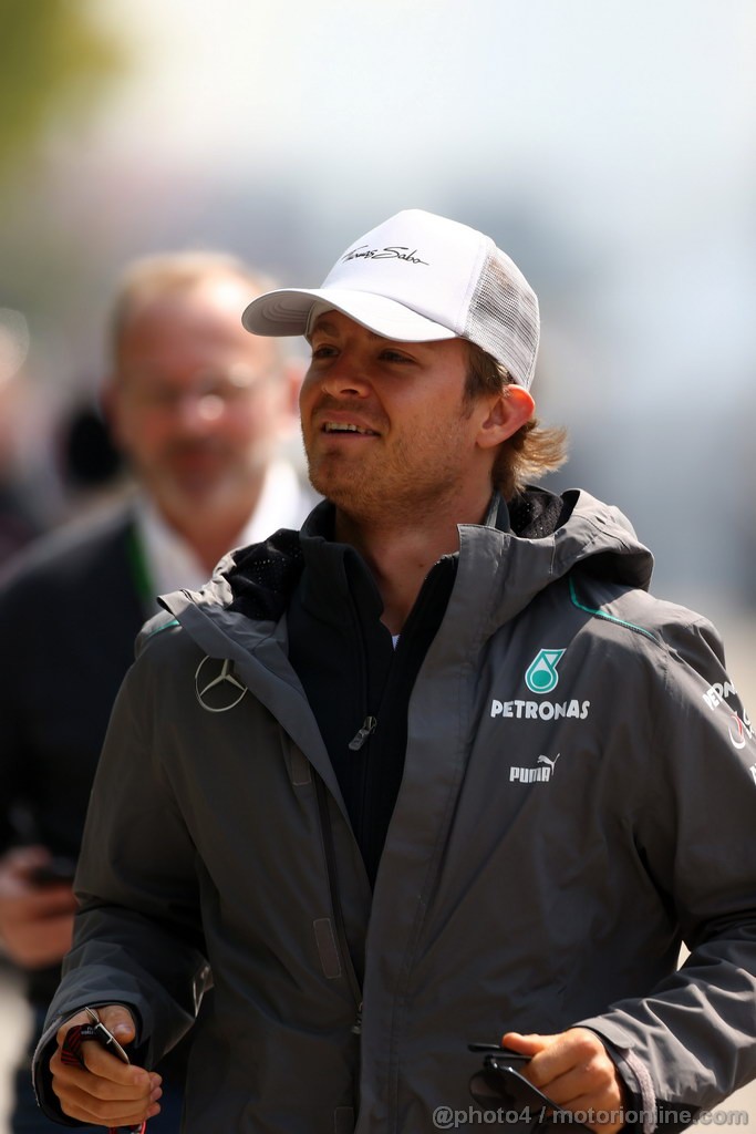 GP CINA, 13.04.2013- Nico Rosberg (GER) Mercedes AMG F1 W04 