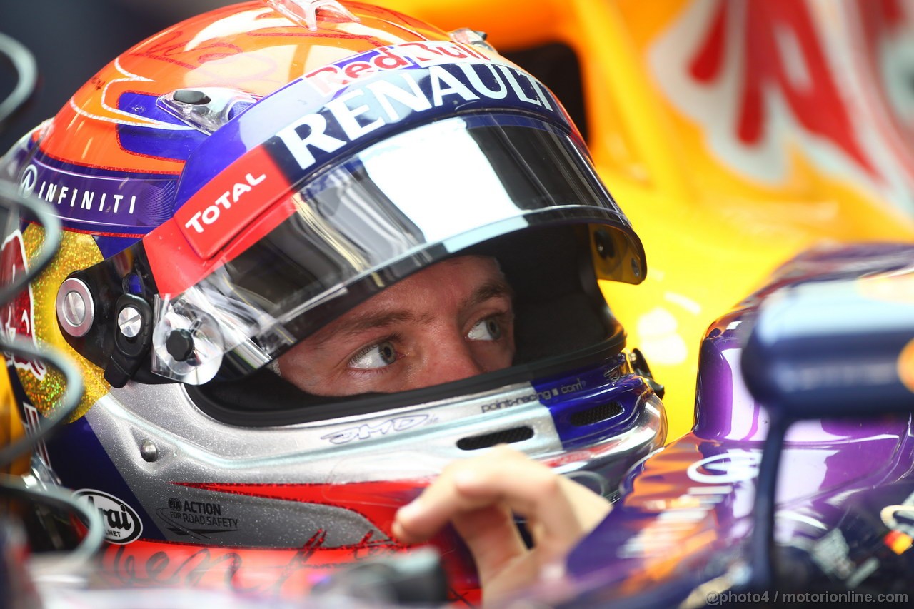 GP CINA, 13.04.2013- Prove Libere 3, Sebastian Vettel (GER) Red Bull Racing RB9 