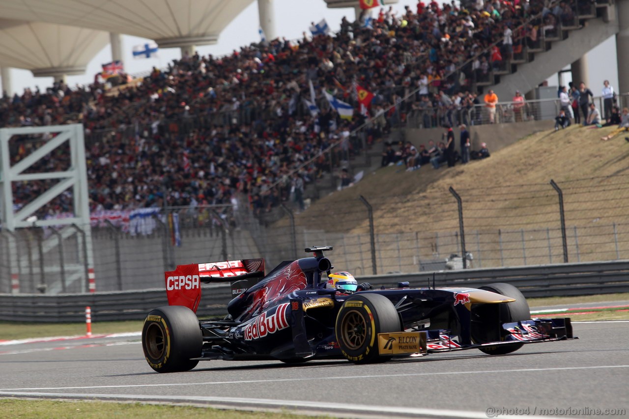 GP CINA, 13.04.2013- Qualifiche, Jean-Eric Vergne (FRA) Scuderia Toro Rosso STR8 