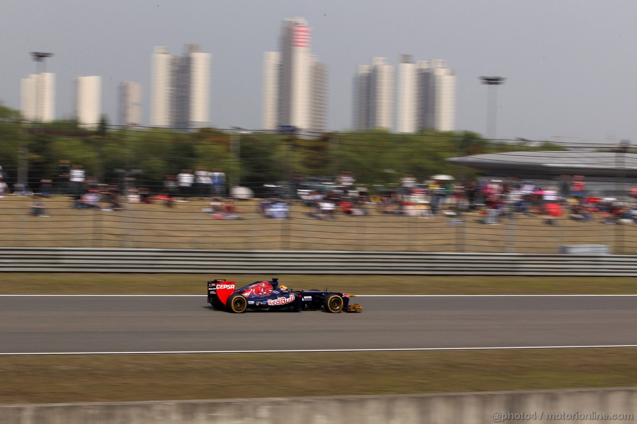 GP CINA, 13.04.2013- Qualifiche, Jean-Eric Vergne (FRA) Scuderia Toro Rosso STR8 