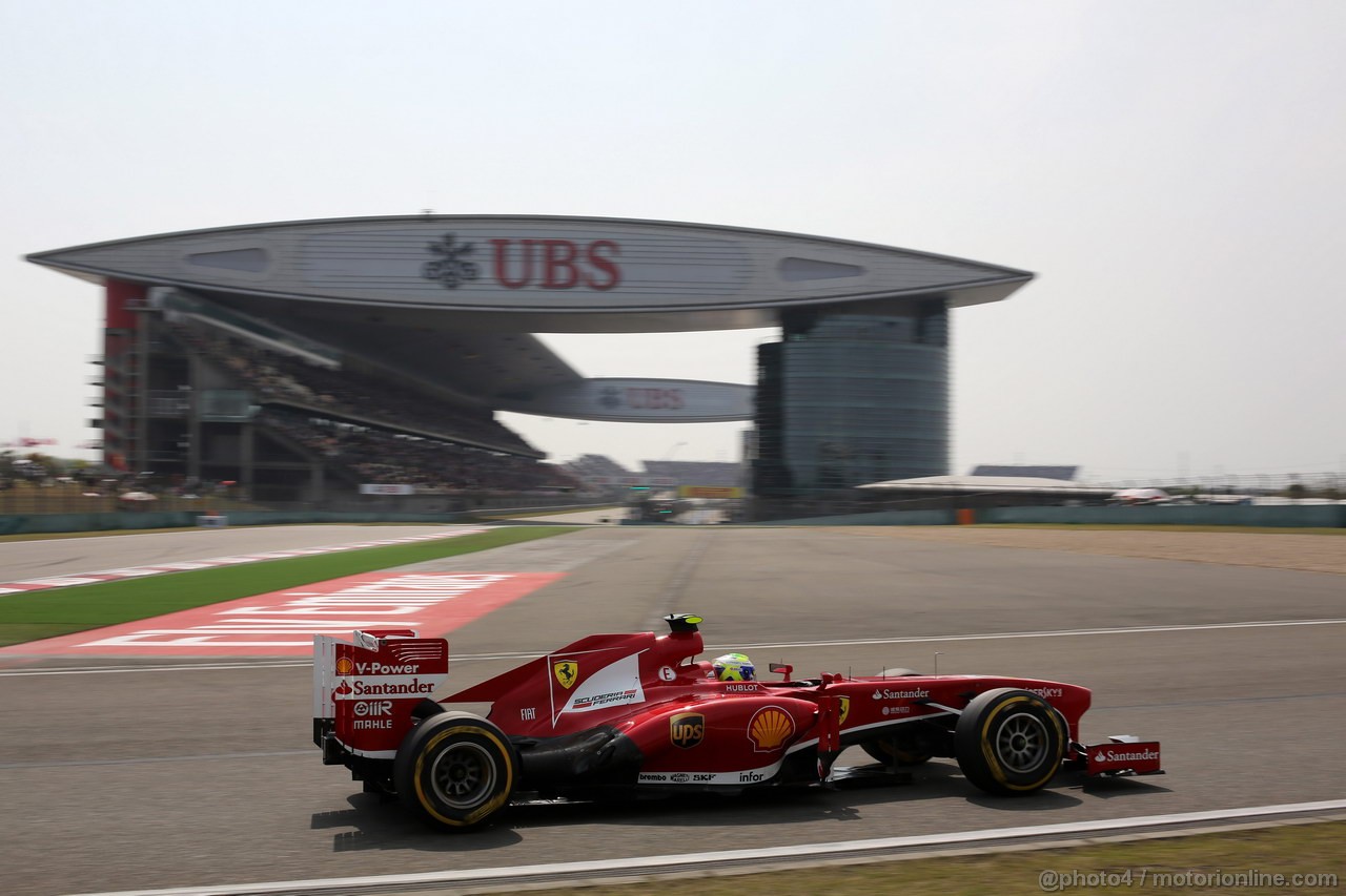 GP CINA, 13.04.2013- Qualifiche, Mark Webber (AUS) Red Bull Racing RB9 